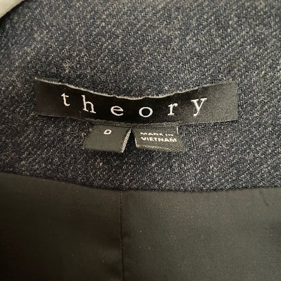 Theory Blazer - Picture 3 of 5